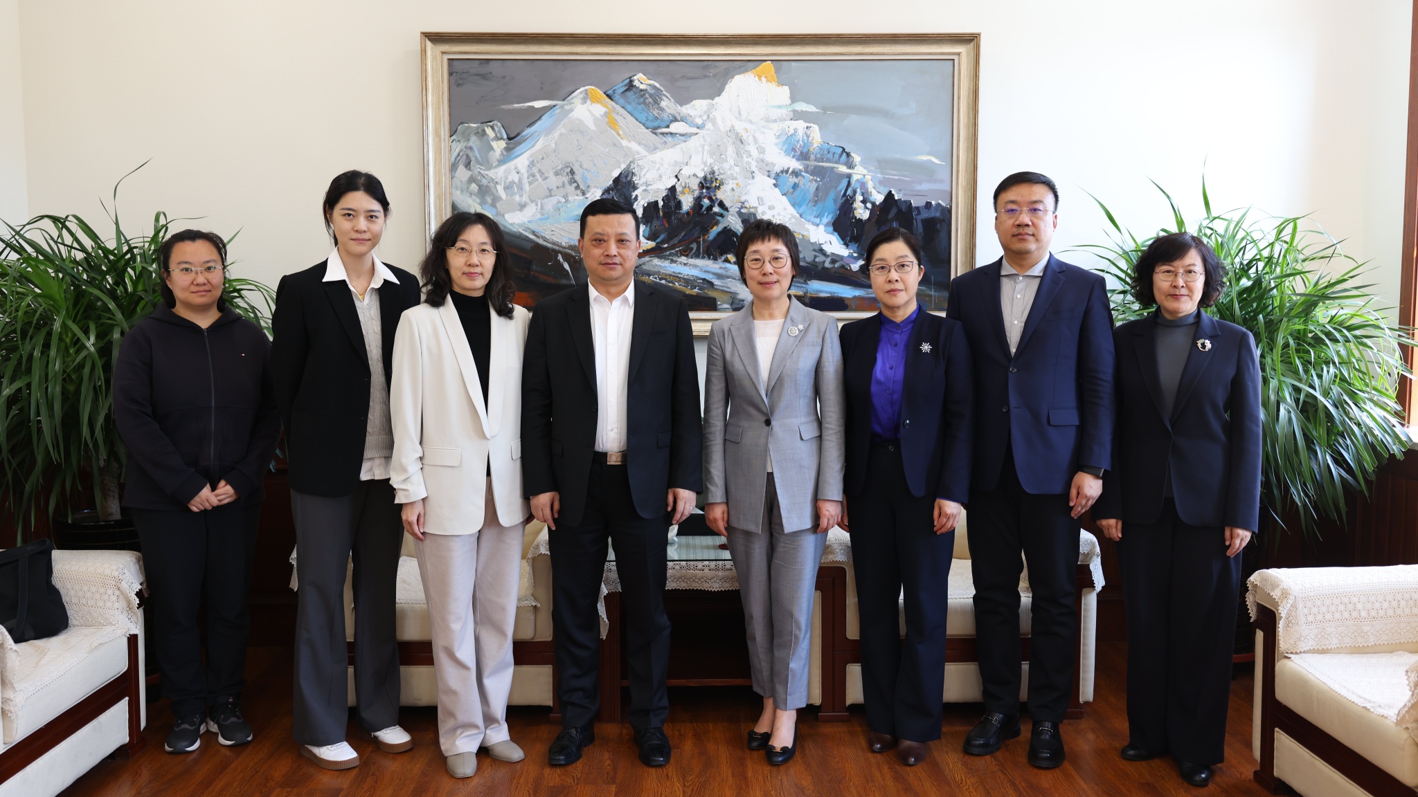 中国翻译协会副会长、中国外文局翻译院院长黄玉龙来我校讲学