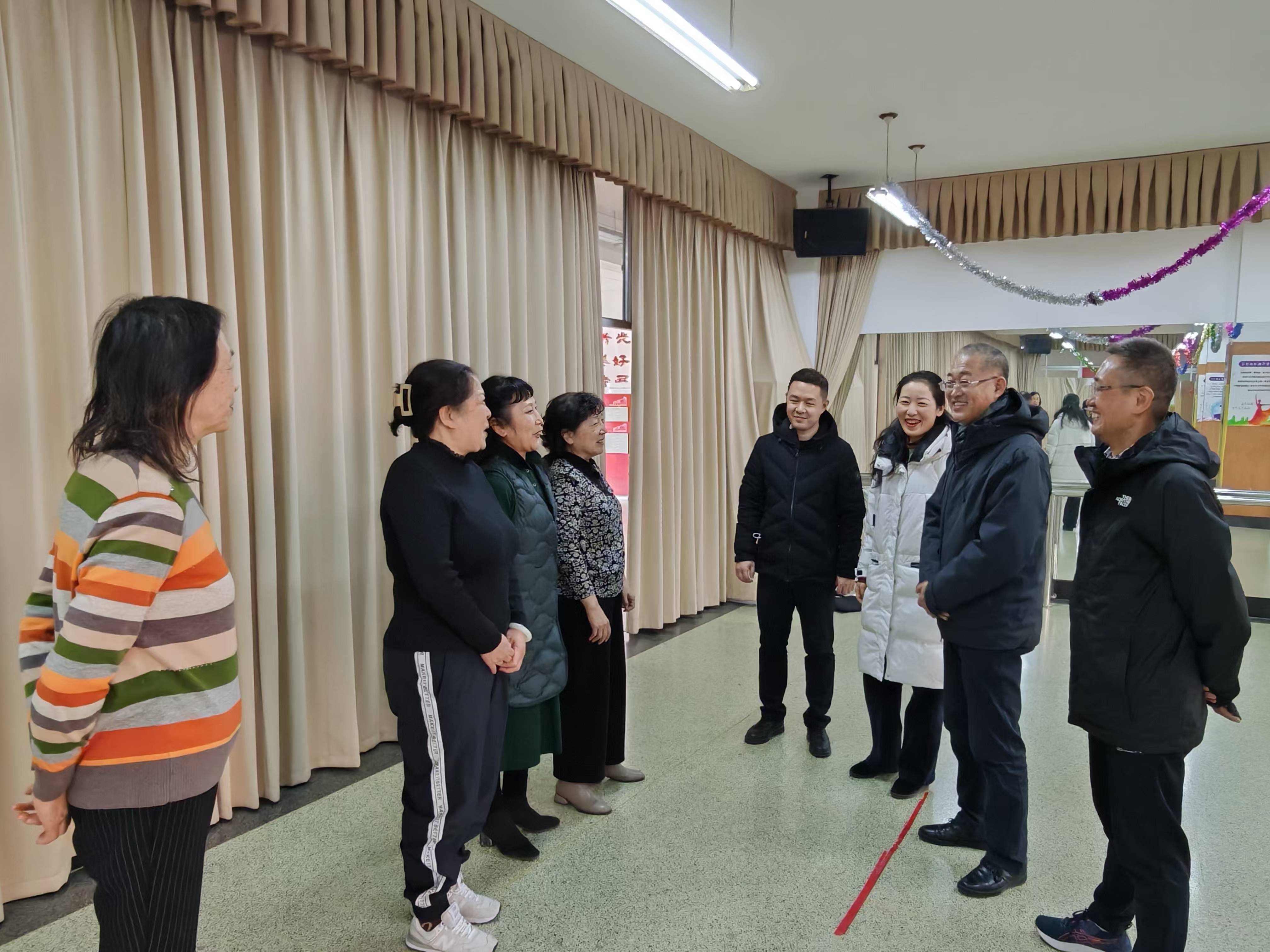 慰问困难退休老干部_辽宁省老干部局_落实帮扶政策