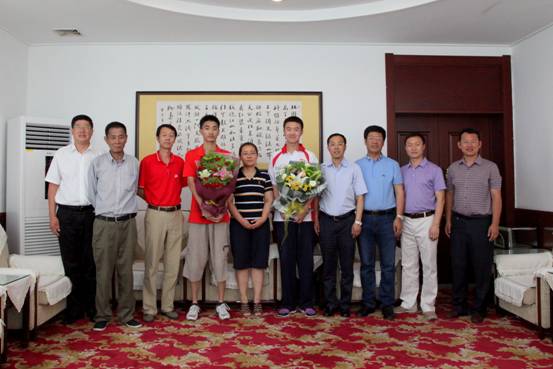 D:\384026626\FileRecv\校领导辽师附中高考成绩优异学子\IMG_6345.JPG