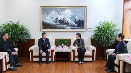 校党委书记刘宏会见广东省乐昌市委常委、宣传部部长曹智辉一行