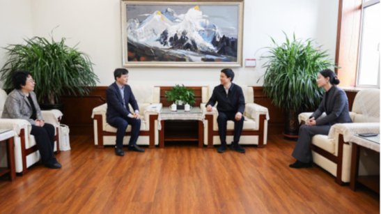 校长罗文波会见田家炳基金会副总干事萧开廷一行