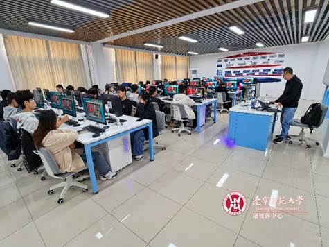 我校举办“企业专家进高校”前沿大课堂  --聚焦机器视觉产业实践活动